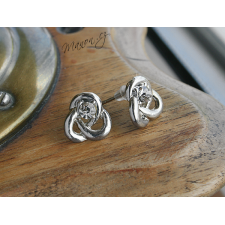 Elegantn&iacute; n&aacute;u&scaron;nice - plet&yacute;nka s kam&iacute;nkem